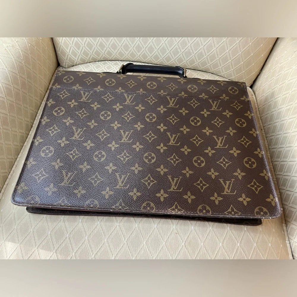 Briefcase - Picture 2 of 13